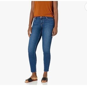 PAIGE Women's Verdugo Transcend Vintage Mid Rise Raw Hem Ankle Fit Jean Size 31